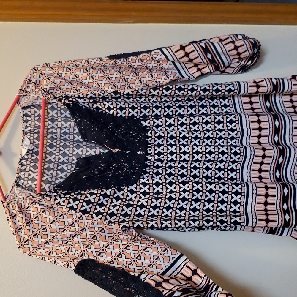 Crown & Ivy Blouse